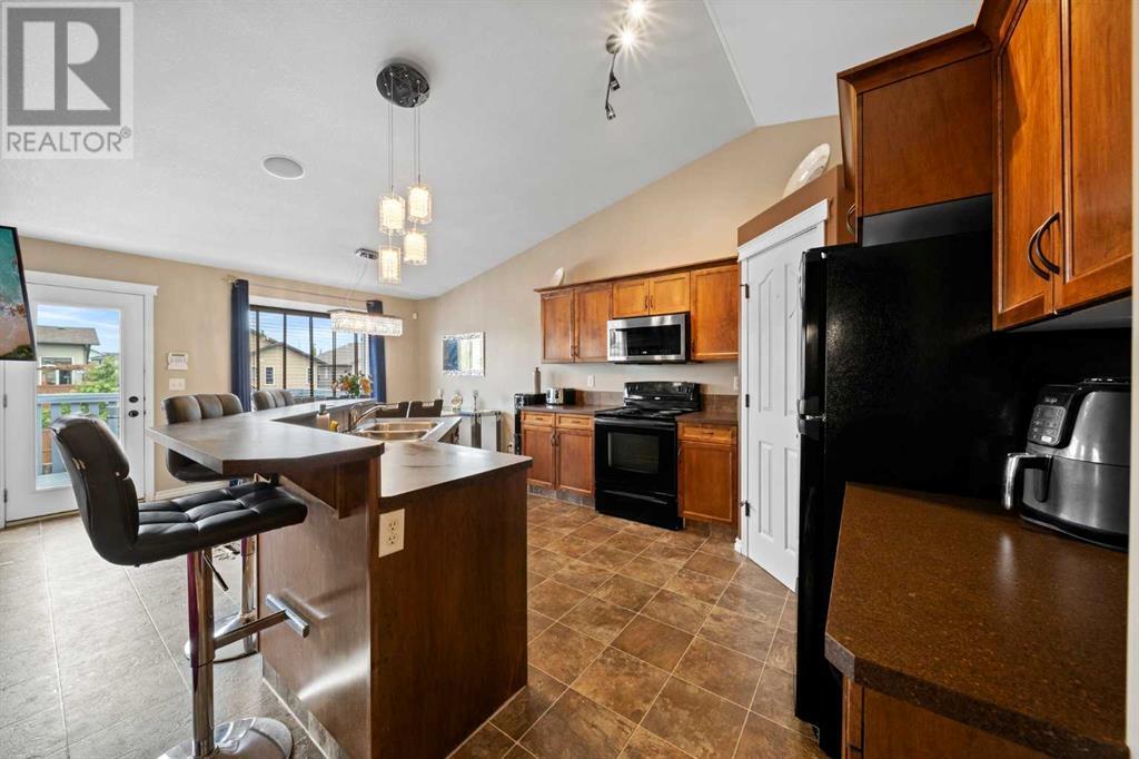 Property at 308 Lancaster Drive image 4