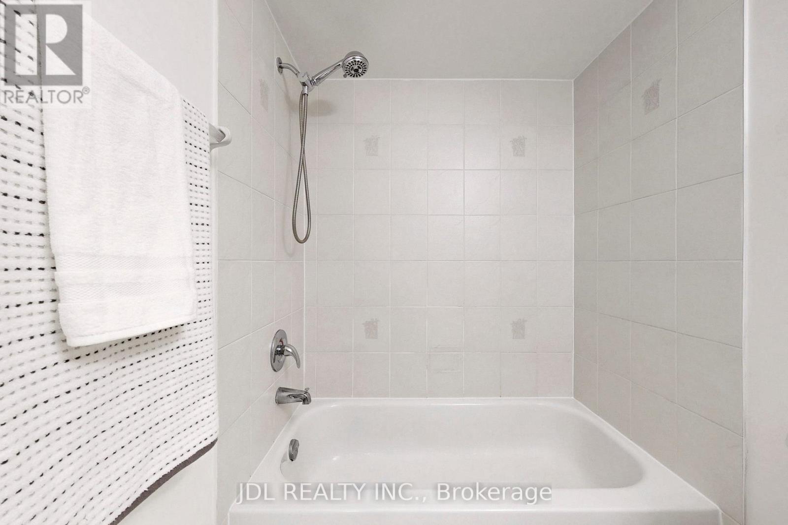 52 Wyper Square, Toronto, Ontario M1S 0B3 - Photo 22 - E12258481