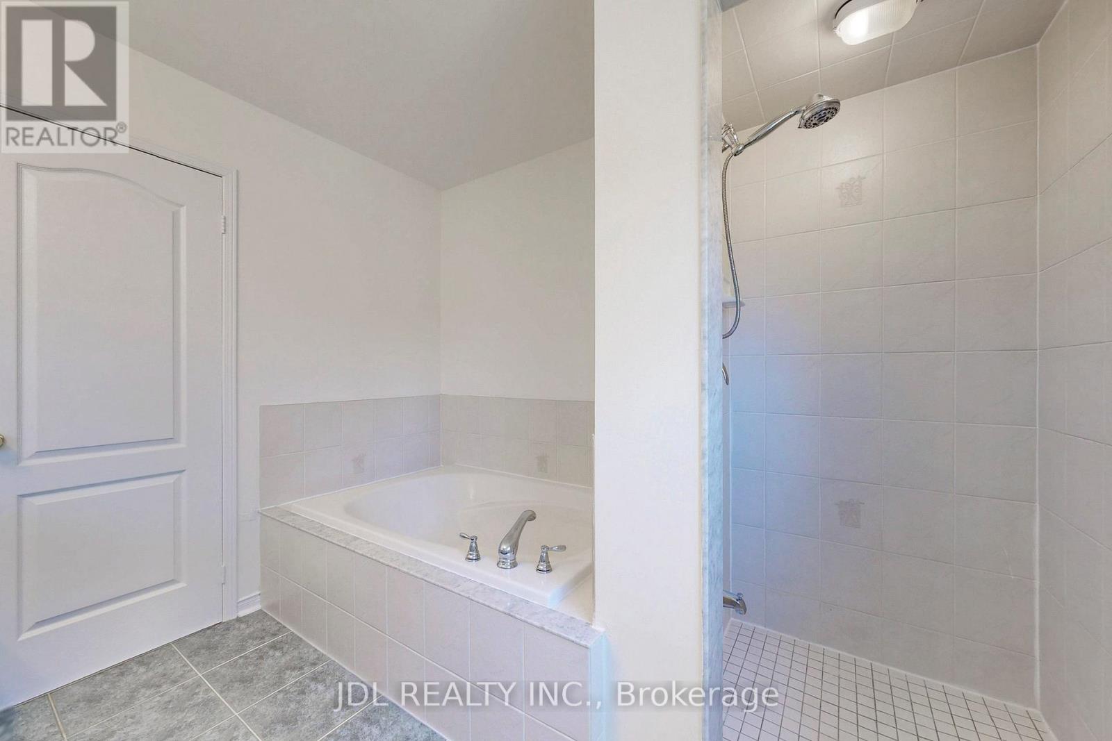 52 Wyper Square, Toronto, Ontario M1S 0B3 - Photo 33 - E12258481