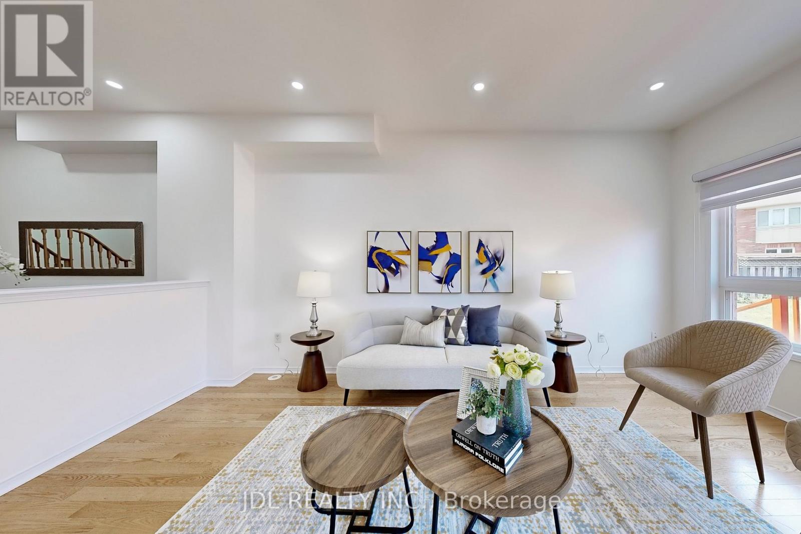 Property at 52 WYPER SQUARE image 5