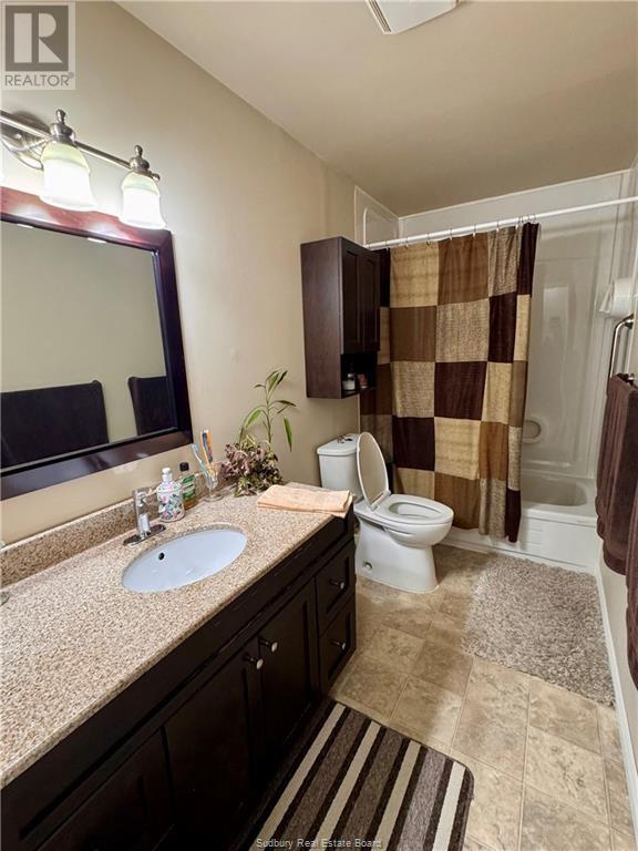 Property at 41 Esten Drive S image 4