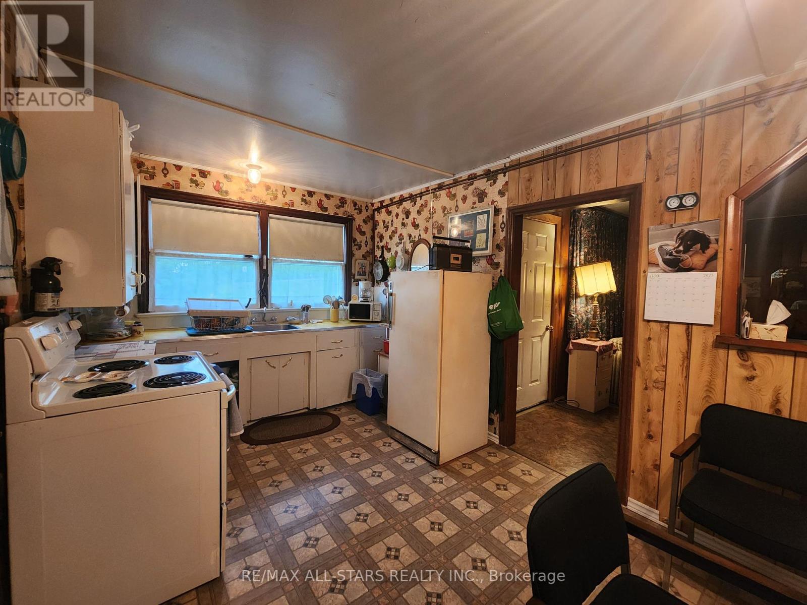 101 Clovelly Cove, Georgina (Pefferlaw), Ontario  L0E 1E0 - Photo 6 - N12224198