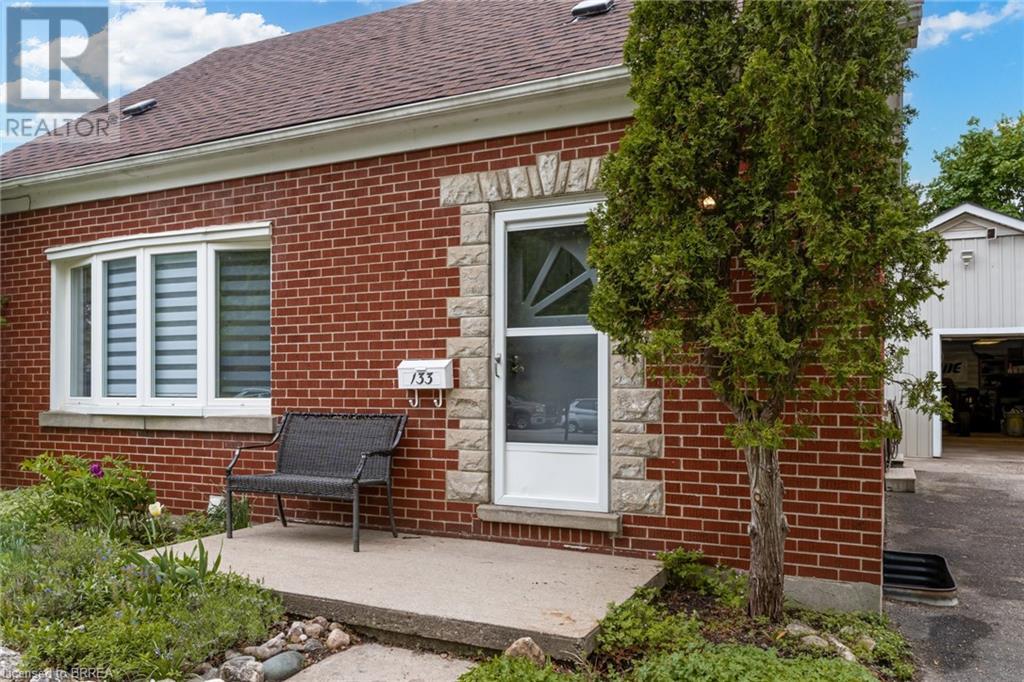 Property at 133 MARGARET Avenue S image 4