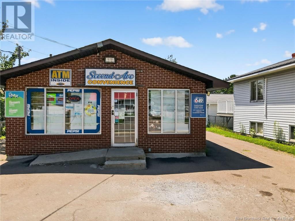 126 Second Avenue, Moncton, New Brunswick  E1C 7Y2 - Photo 2 - NB122096
