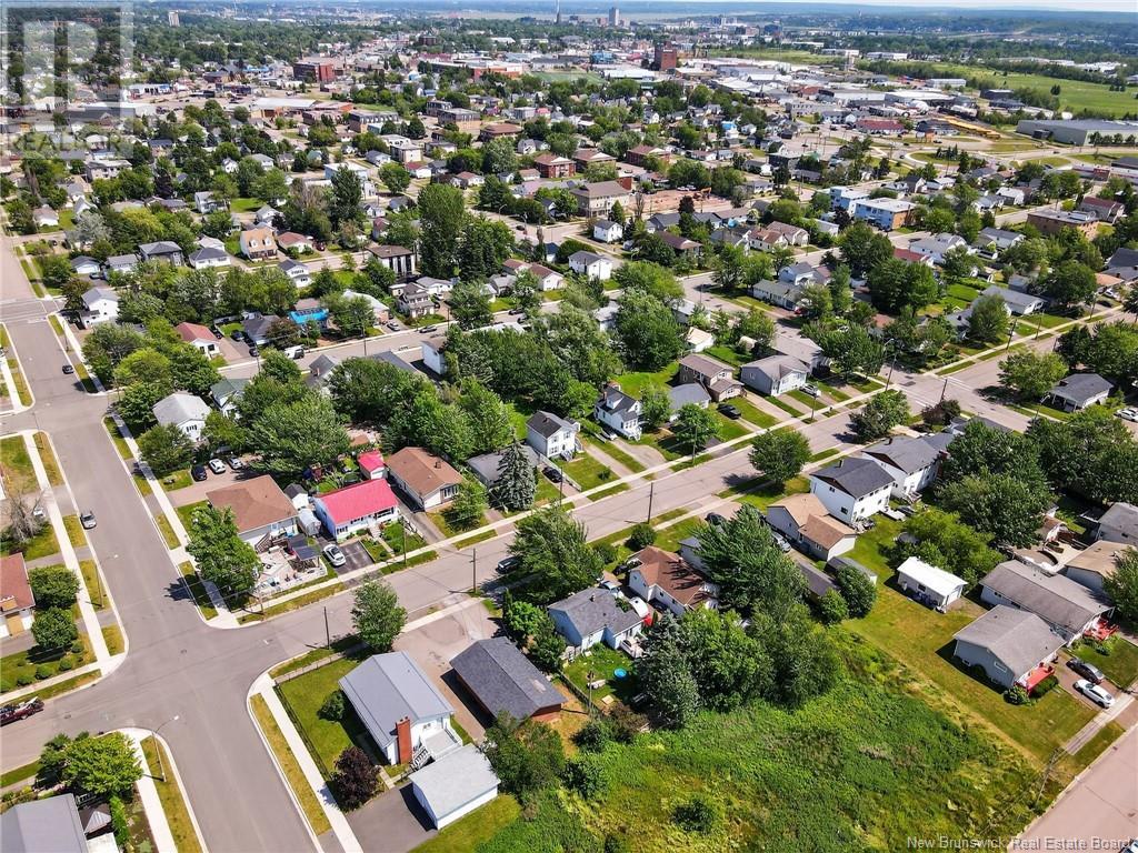 126 Second Avenue, Moncton, New Brunswick  E1C 7Y2 - Photo 9 - NB122096