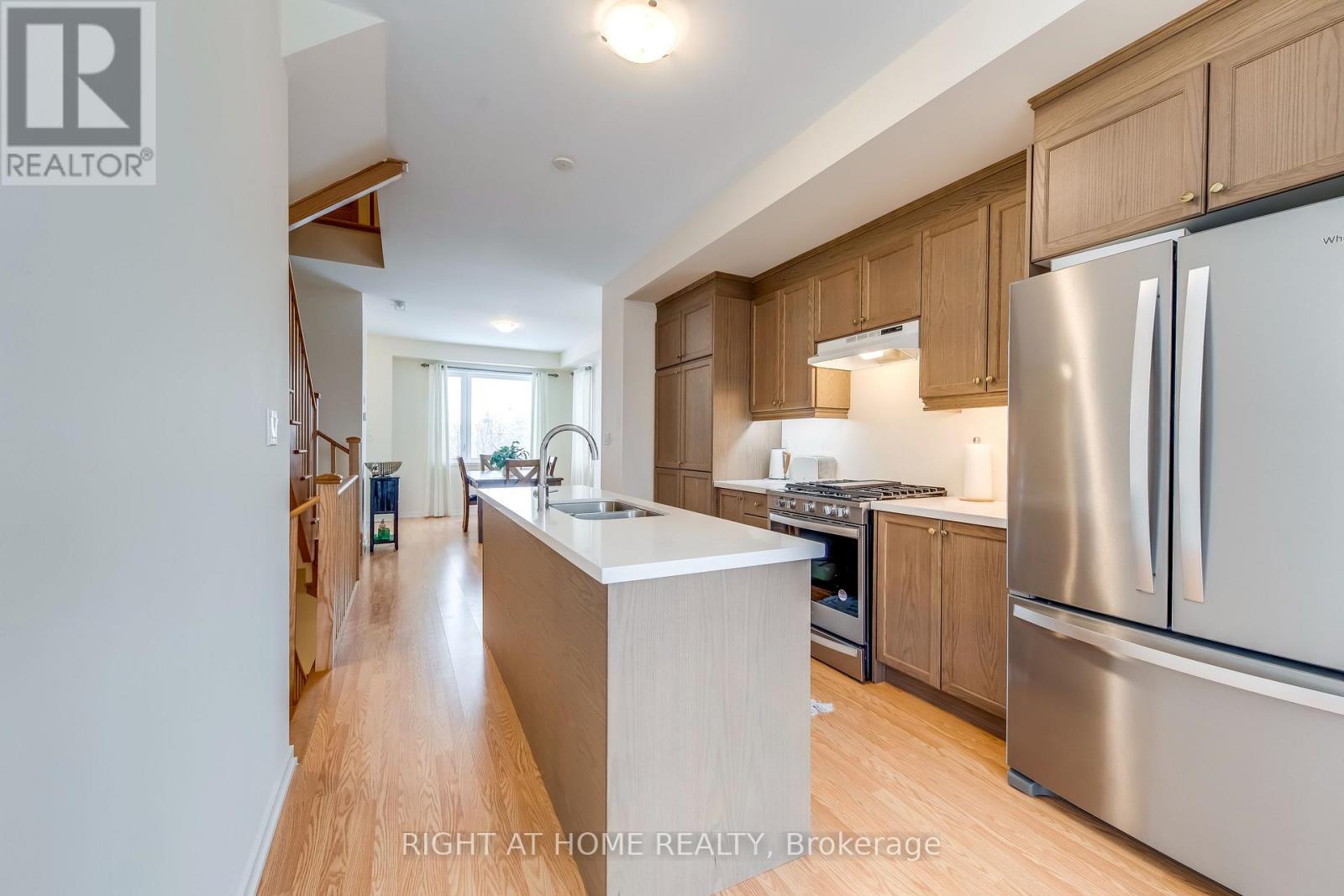 68 Lambert Lane, Caledon (Bolton East), Ontario  L7E 4M4 - Photo 10 - W12258490