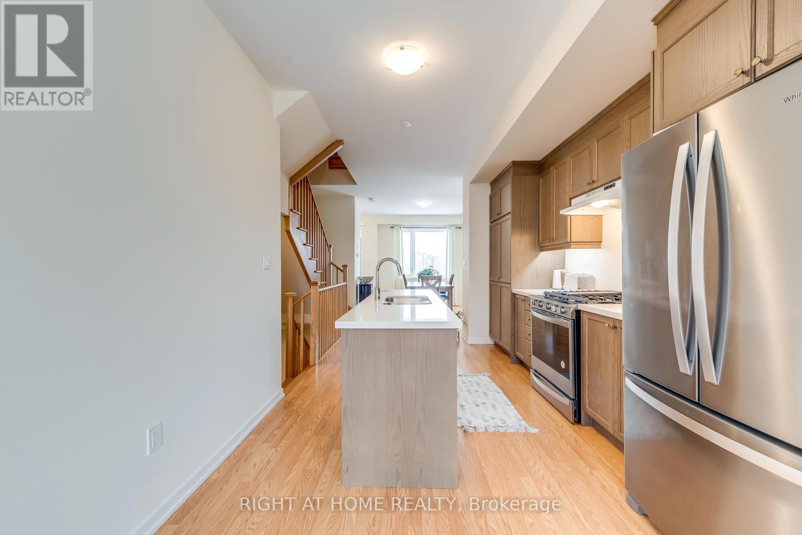68 Lambert Lane, Caledon (Bolton East), Ontario  L7E 4M4 - Photo 11 - W12258490