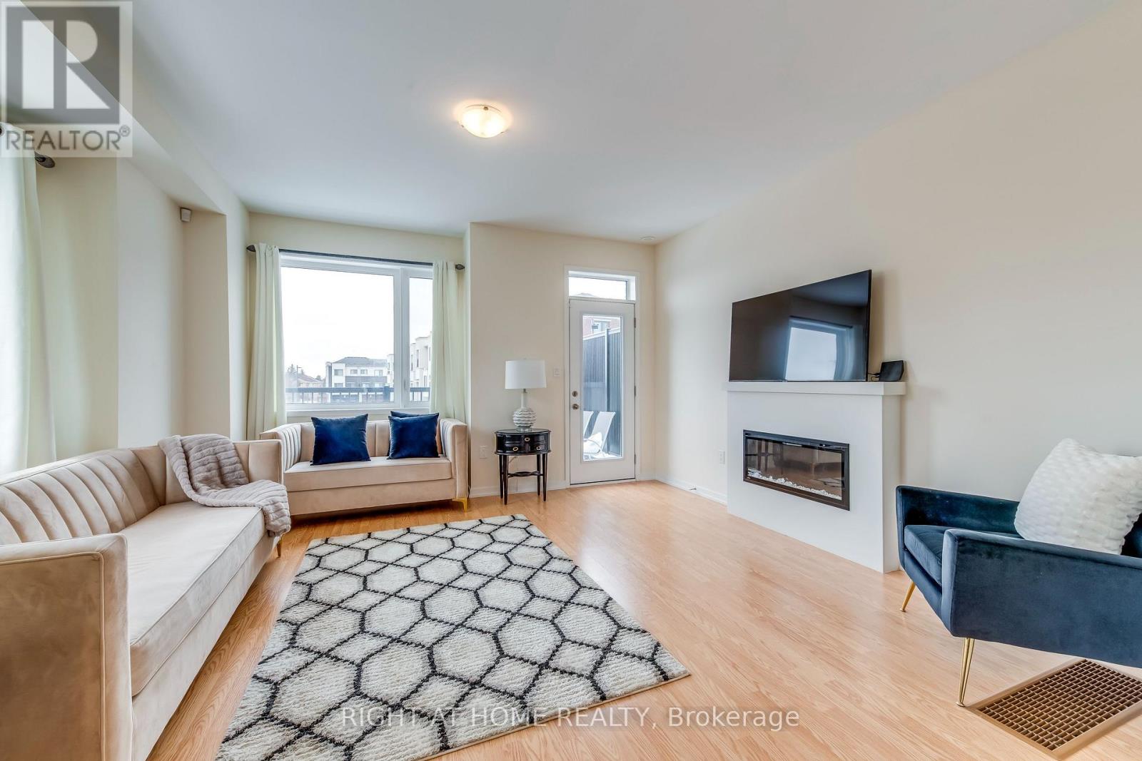 68 Lambert Lane, Caledon (Bolton East), Ontario  L7E 4M4 - Photo 12 - W12258490