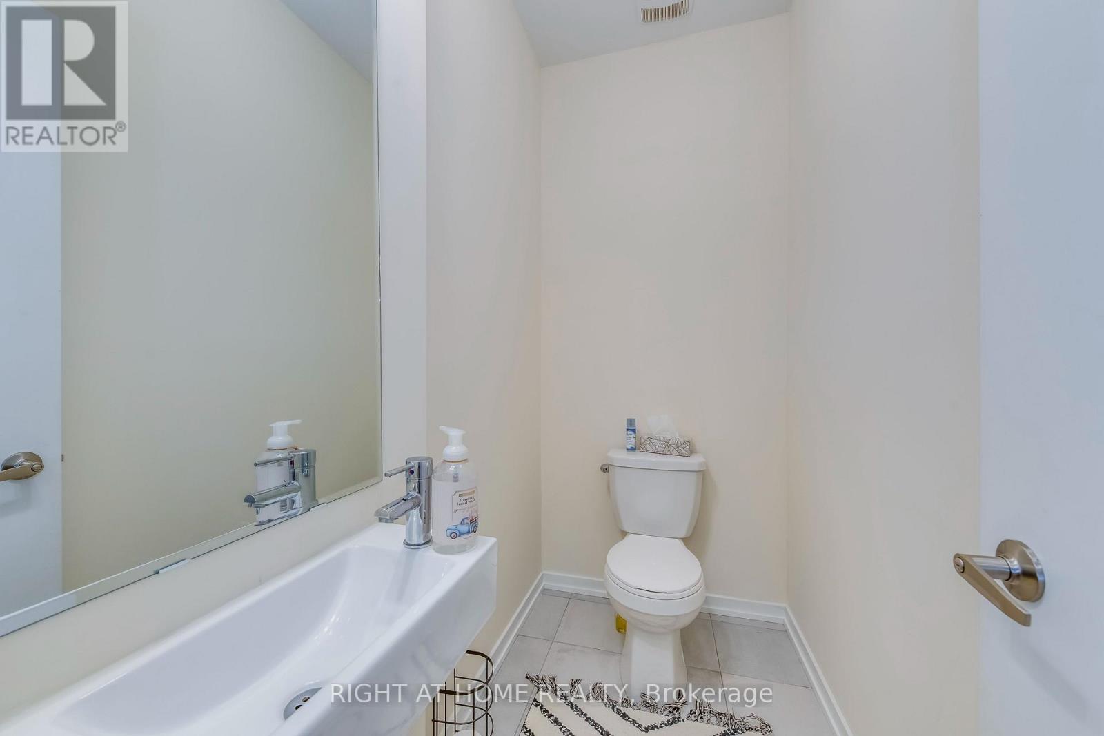 68 Lambert Lane, Caledon (Bolton East), Ontario  L7E 4M4 - Photo 18 - W12258490