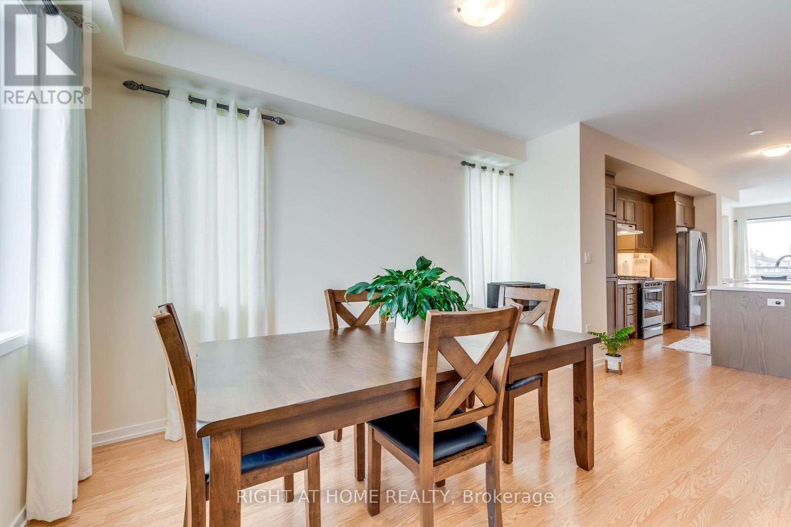 68 Lambert Lane, Caledon (Bolton East), Ontario  L7E 4M4 - Photo 4 - W12258490