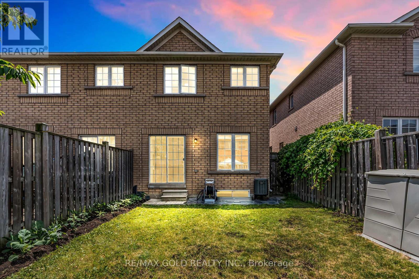 Property at 144 CRYSTALVIEW CRESCENT image 2