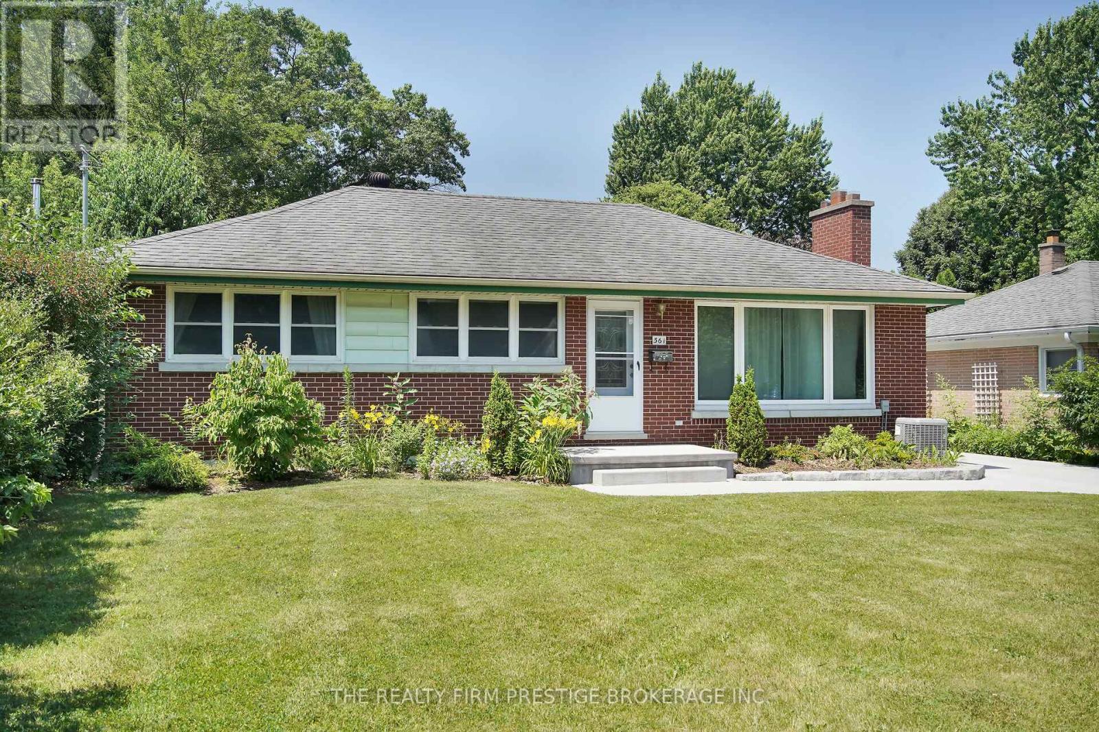 Property at 361 GRIFFITH STREET image 3