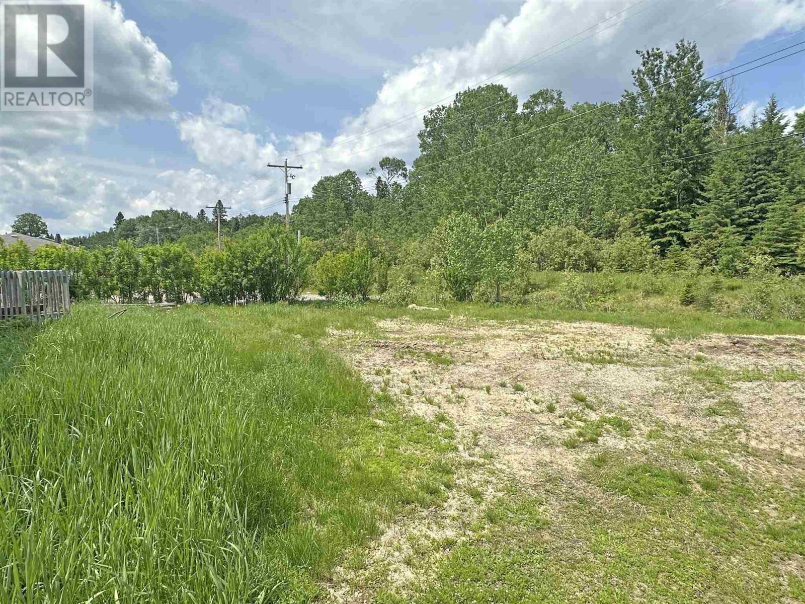124 Highland Crescent, Nakina, Ontario  P0T 2H0 - Photo 30 - TB250323