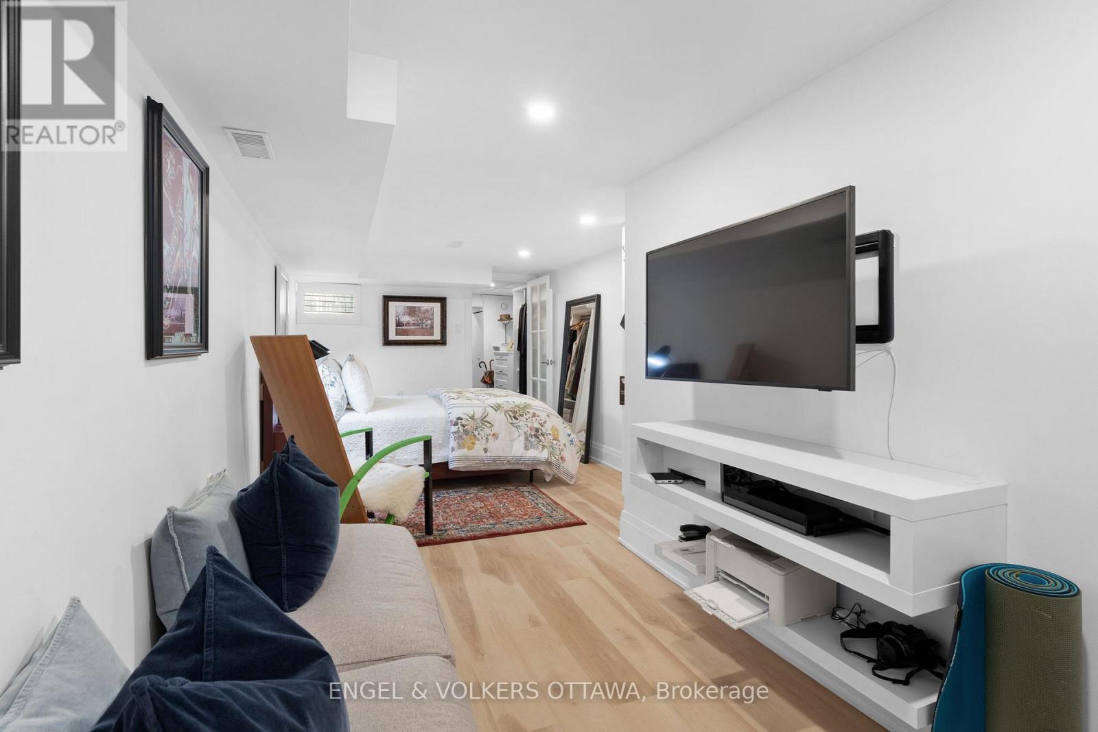 244 Flora Street, Ottawa, Ontario  K1R 5R9 - Photo 16 - X12258519
