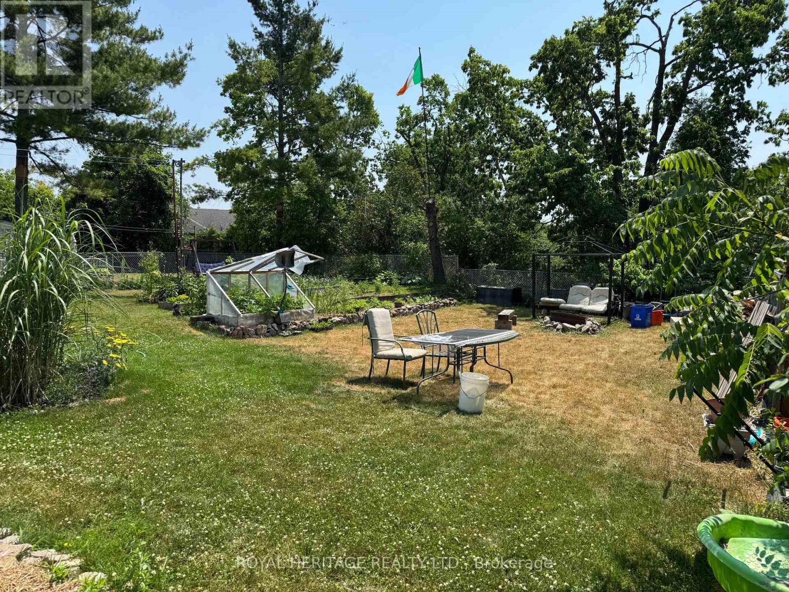 Property at 34 PRINCE STREET W image 4