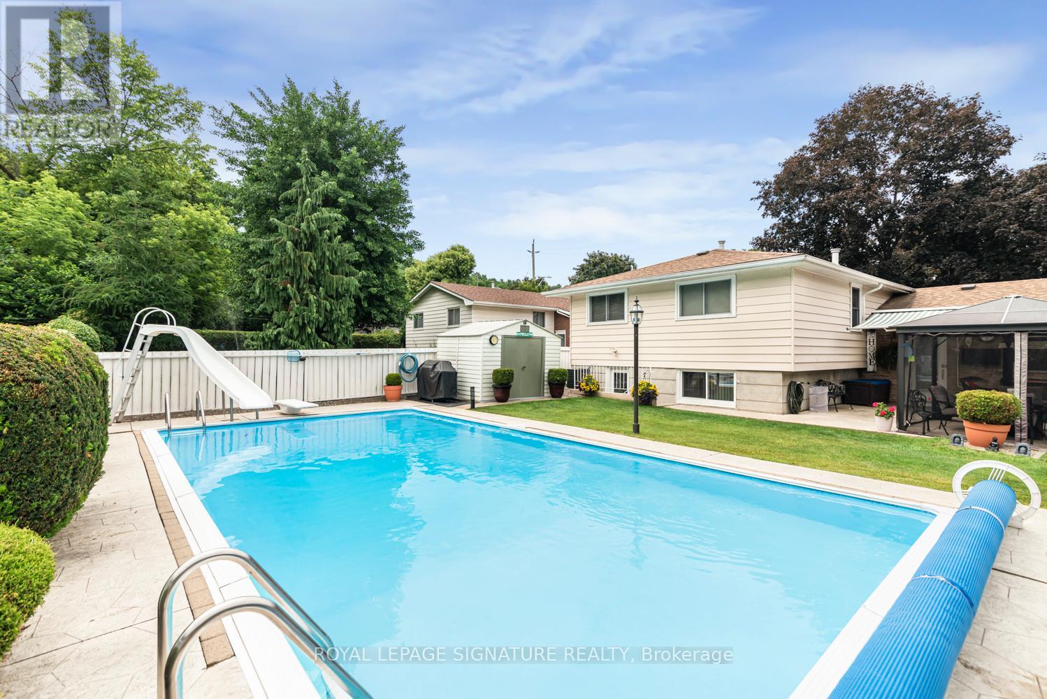 55 Hanover Place, Hamilton, Ontario  L8K 5X7 - Photo 37 - X12258499