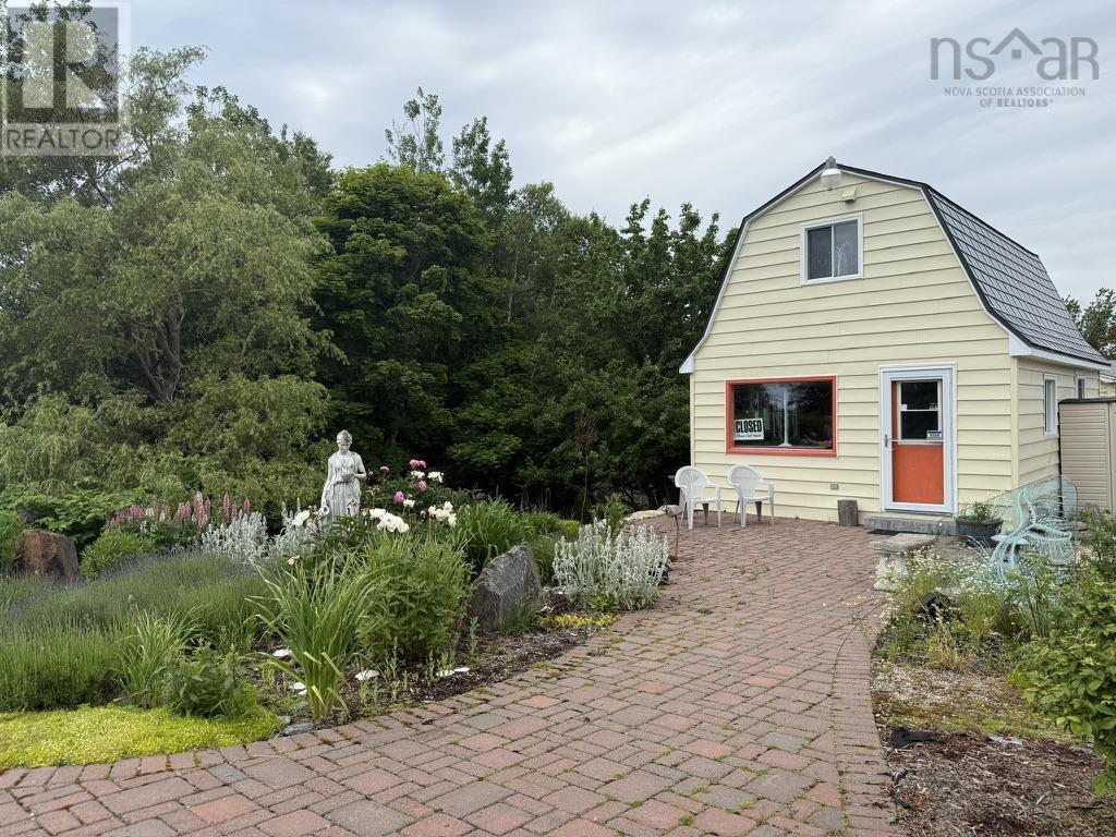 20 The Lane, Blue Rocks, Nova Scotia  B0J 2C0 - Photo 37 - 202508106