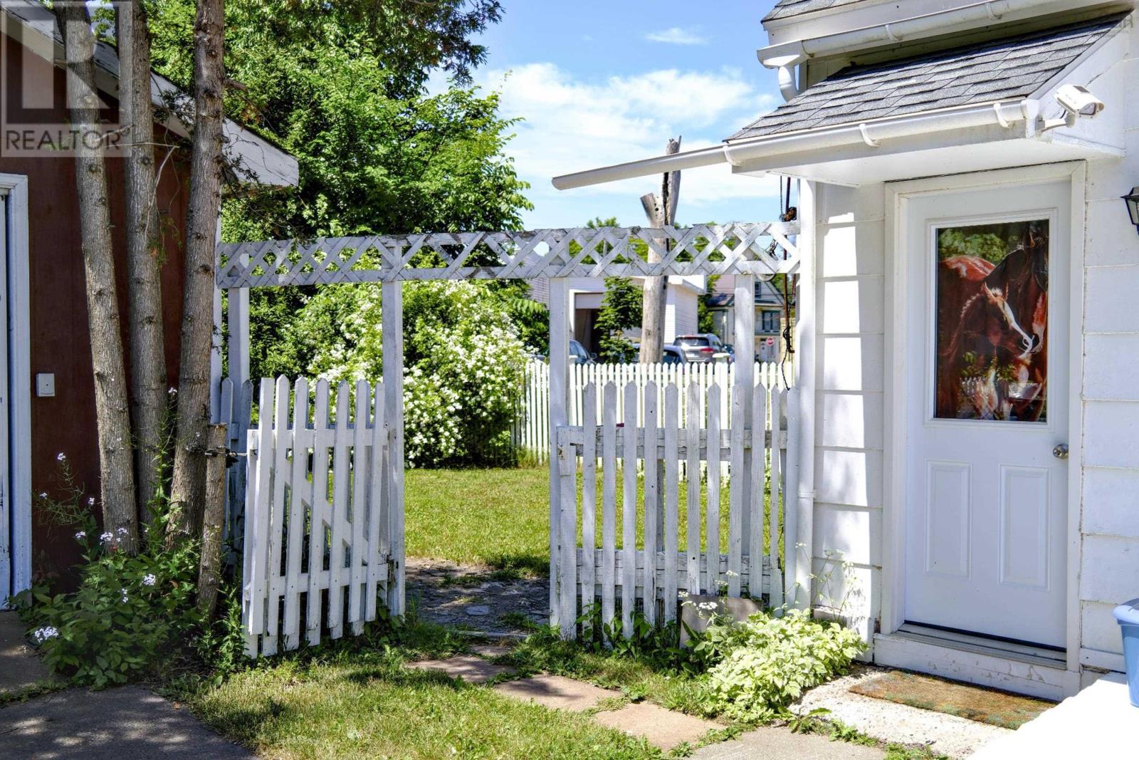 49 Chapel Street, Parrsboro, Nova Scotia  B0M 1S0 - Photo 3 - 202511642