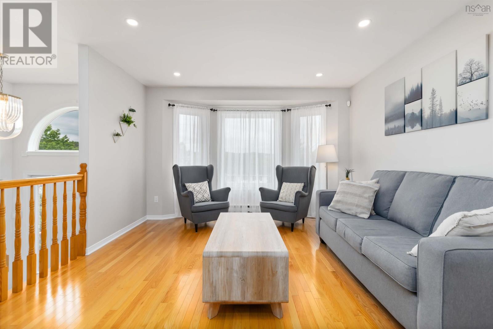 Property at 14 Braemont Court image 5