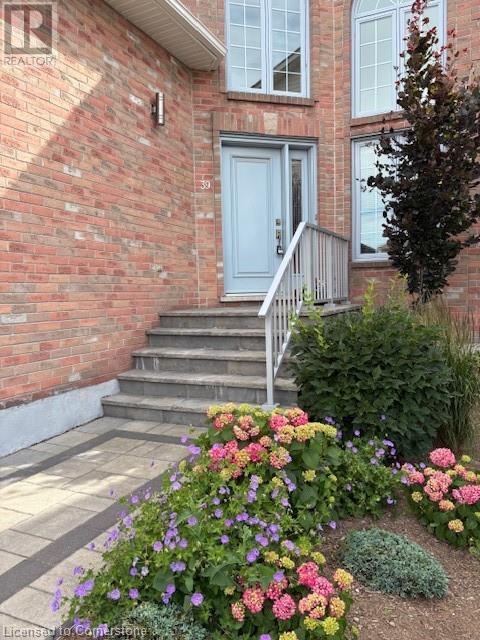 Property at 39 DUNCAN Avenue image 5