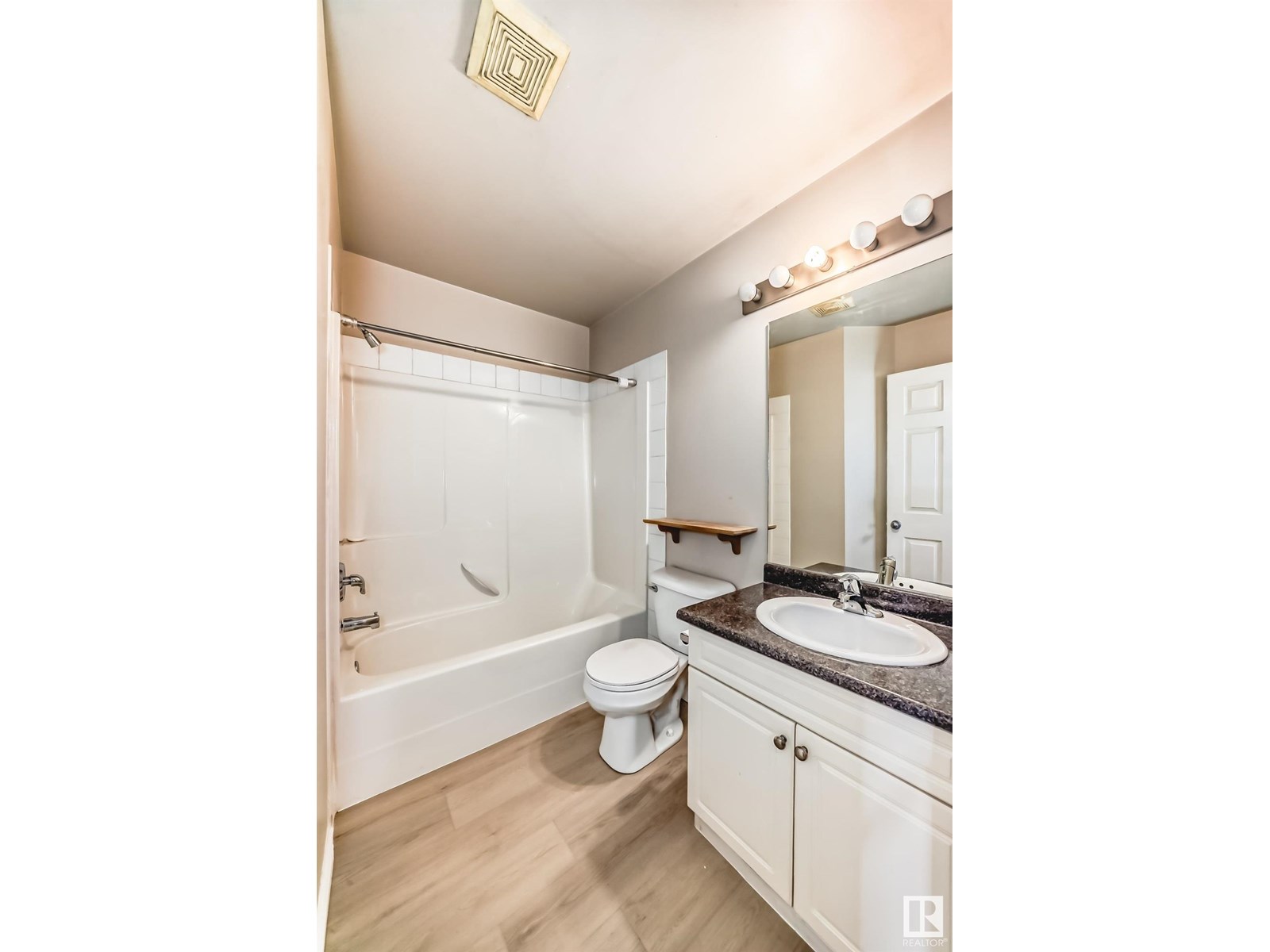#101 10346 117 St Nw, Edmonton, Alberta  T5K 2Y7 - Photo 31 - E4445458