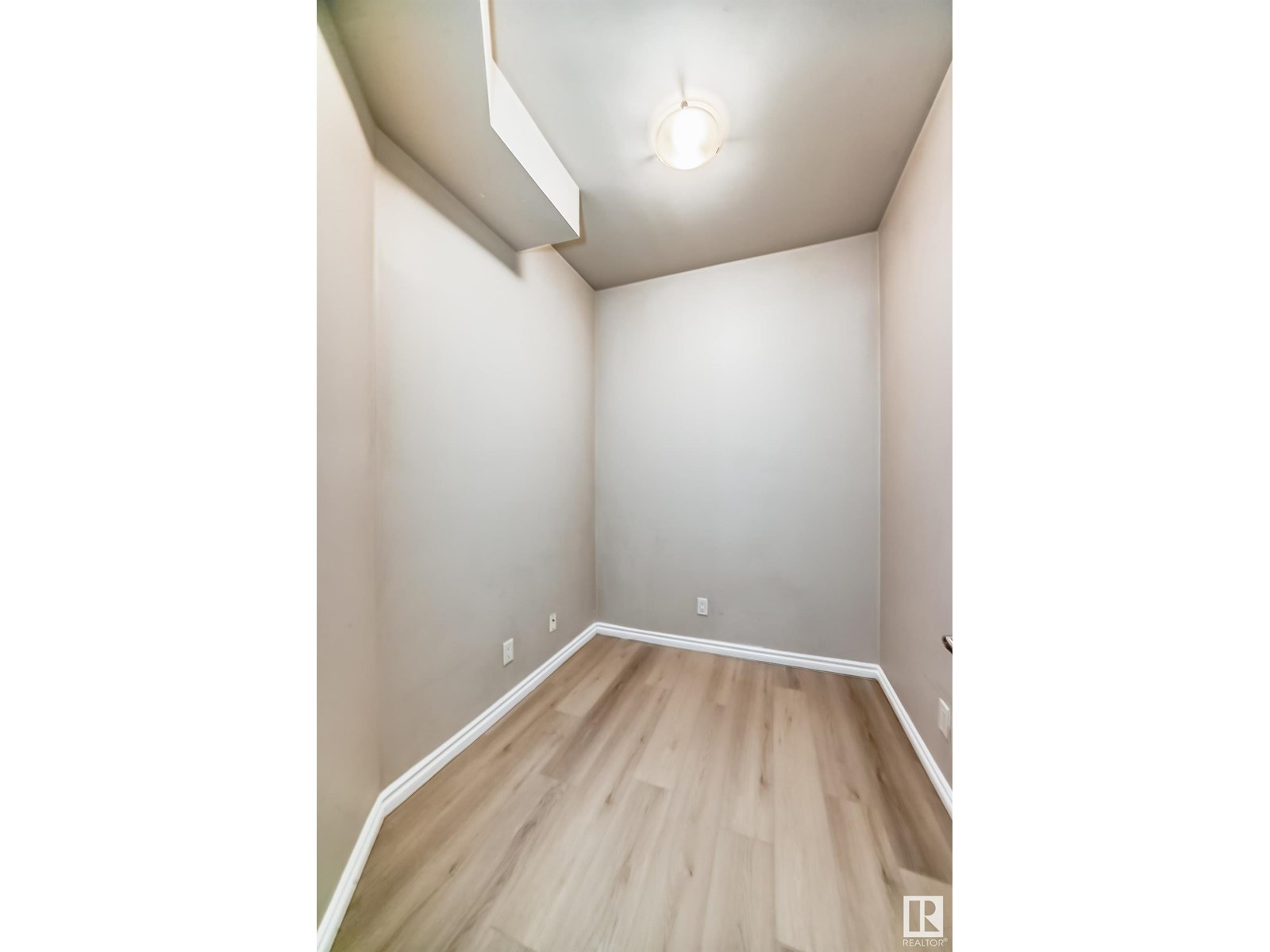 #101 10346 117 St Nw, Edmonton, Alberta  T5K 2Y7 - Photo 33 - E4445458