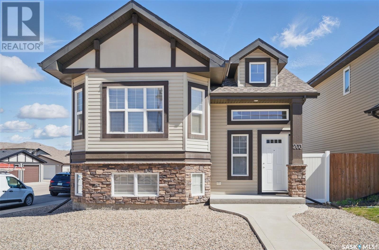 203 Langlois WAY, saskatoon, Saskatchewan