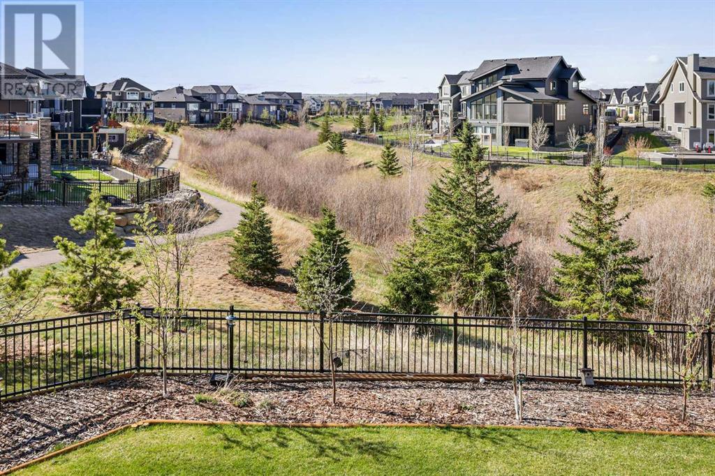 Property at 9 Cranbrook Cape SE image 4