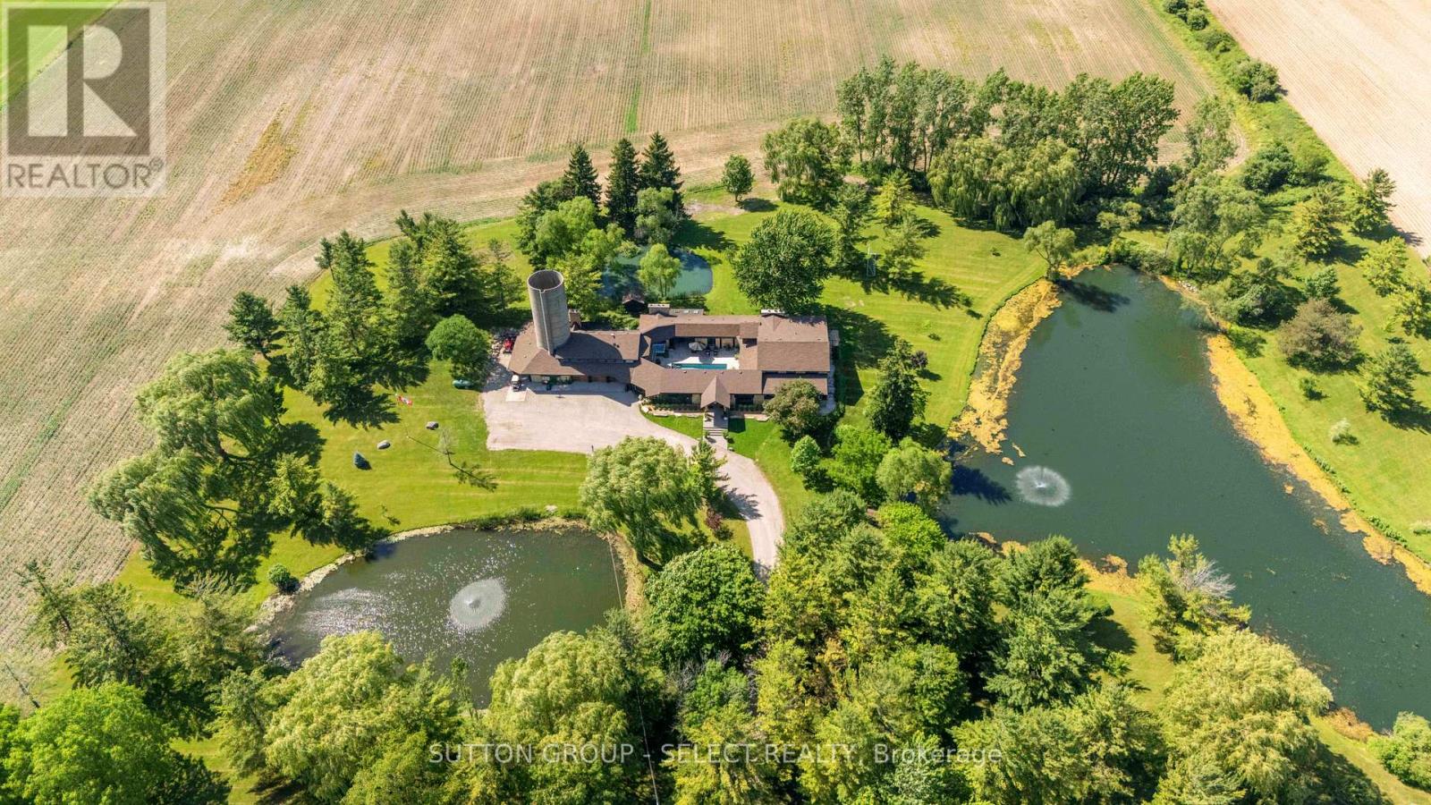 10096 Charlton Drive, Middlesex Centre, Ontario  N0M 1P0 - Photo 47 - X12256140