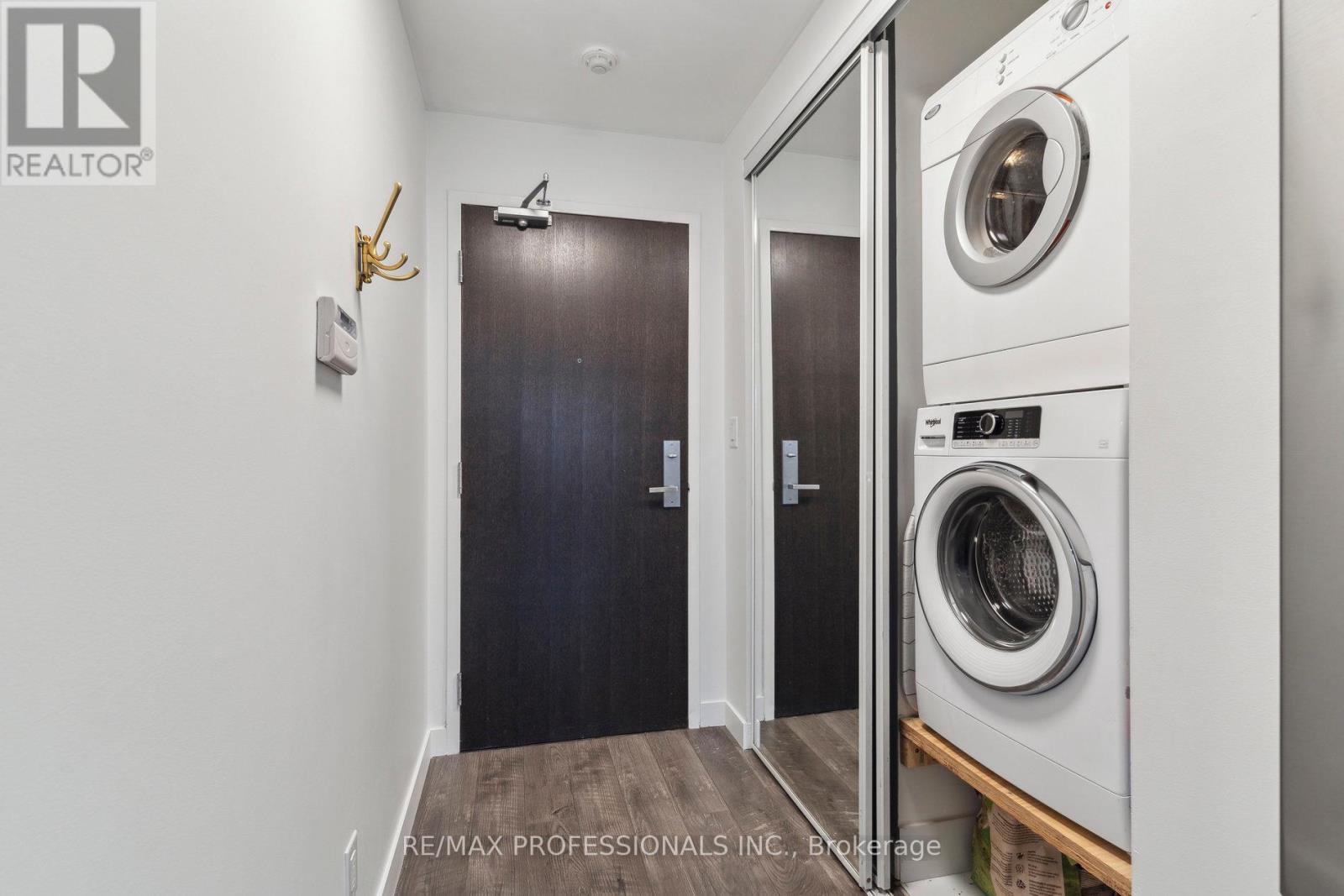 Property at 434 - 165 LEGION ROAD N image 3
