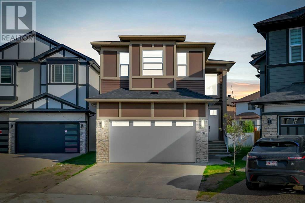 Property at 167 Saddlecrest Grove NE image 1