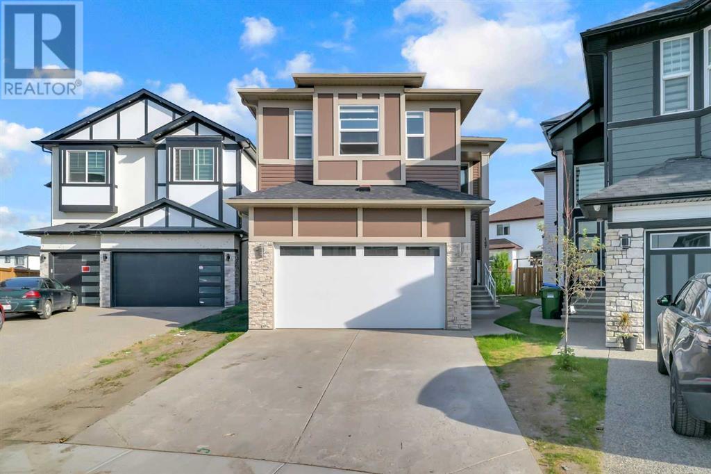 Property at 167 Saddlecrest Grove NE image 2