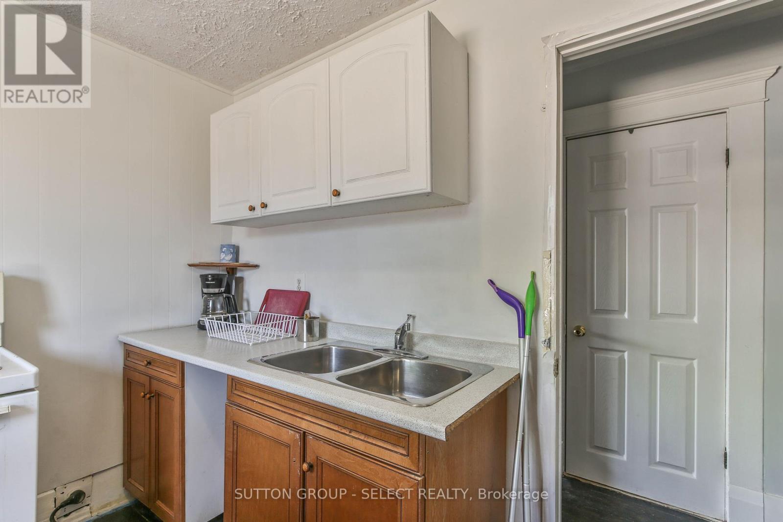 195 Egerton Street, London East, Ontario  N5Z 2G6 - Photo 15 - X12258781