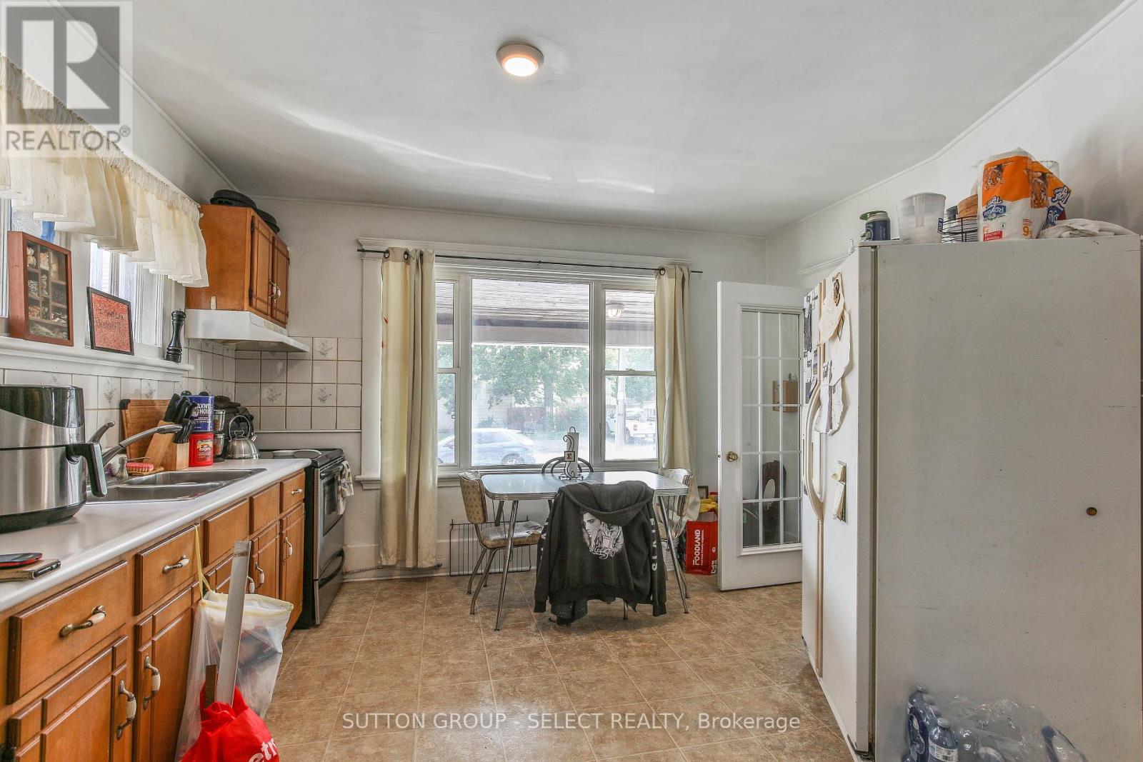 195 Egerton Street, London East, Ontario  N5Z 2G6 - Photo 6 - X12258781