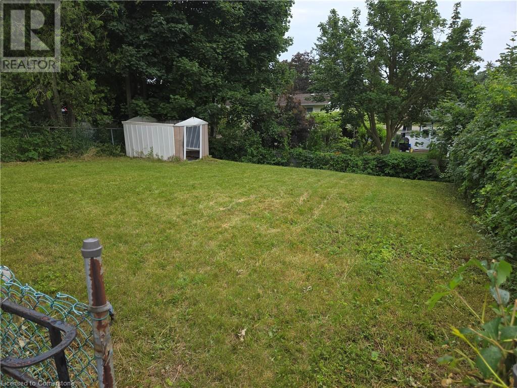 Property at 219 HUNTINGDON Crescent image 2