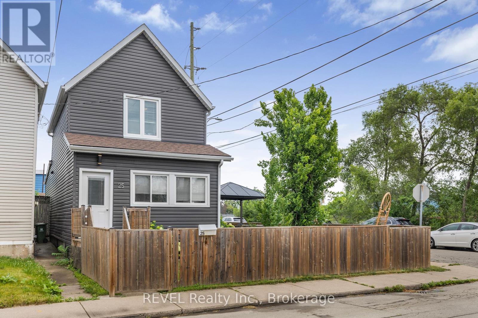 Property at 25 LAND STREET image 2