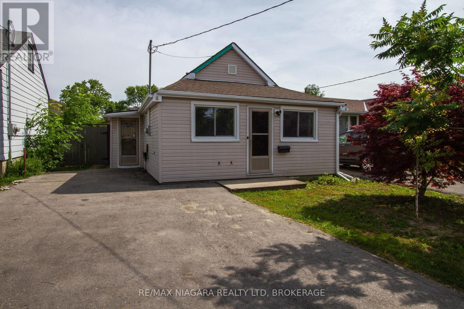 Property at 8 KIRK STREET image 1