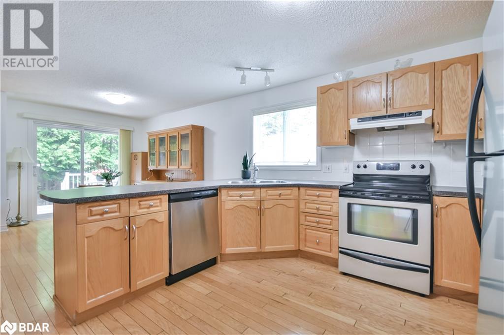 97 Pennsylvania Avenue, Wasaga Beach, Ontario  L9Z 3A8 - Photo 8 - 40747149