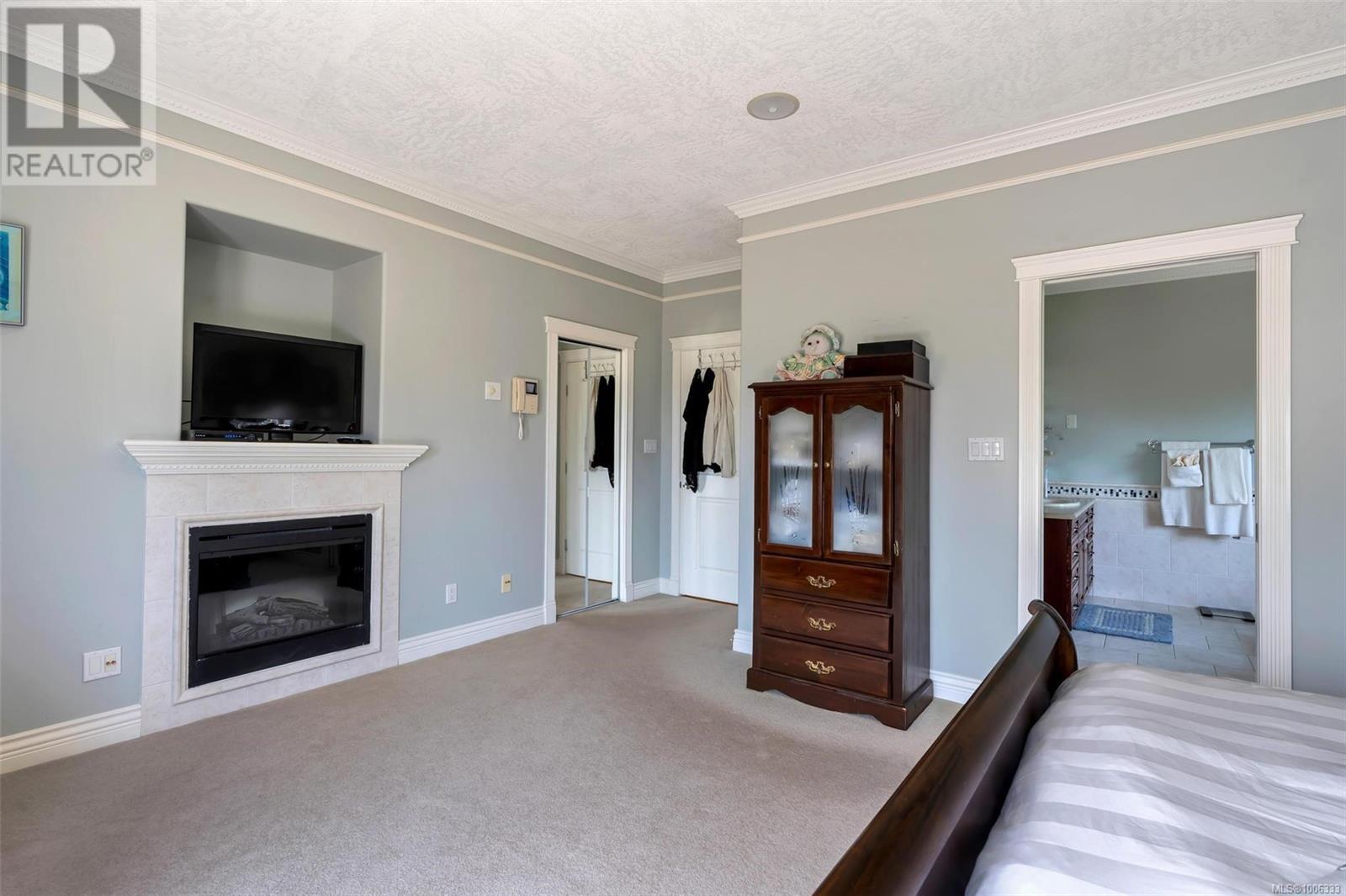 Property at 5549 Alderley Rd image 4