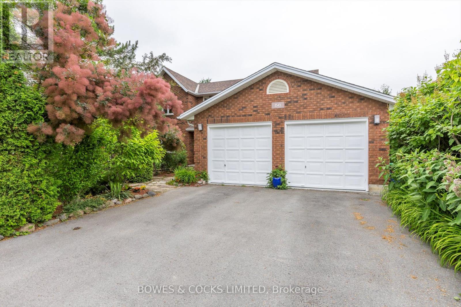 Property at 1543 SCOLLARD CRESCENT image 2