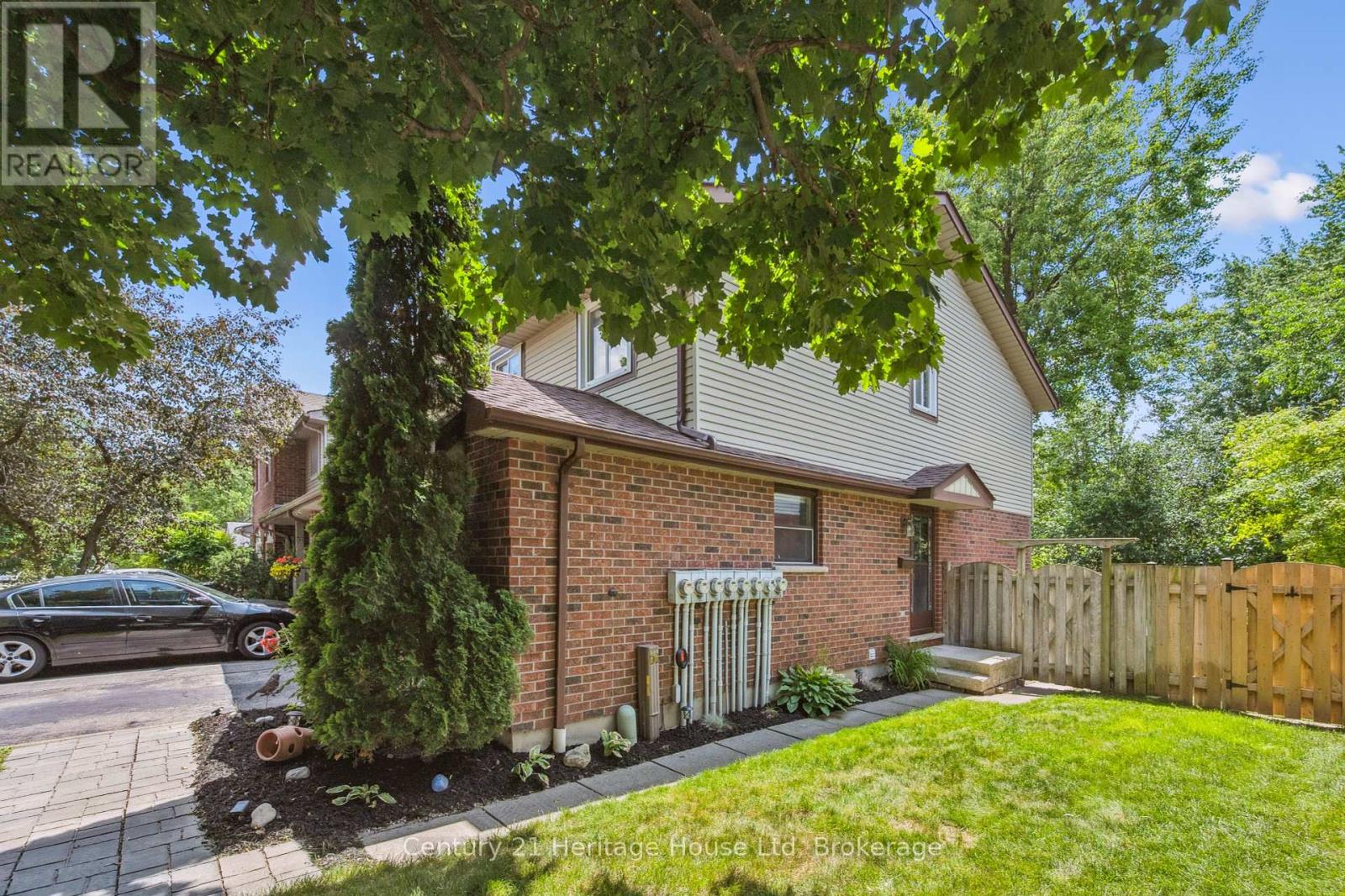 Property at 83 GRANDRIDGE CRESCENT image 3