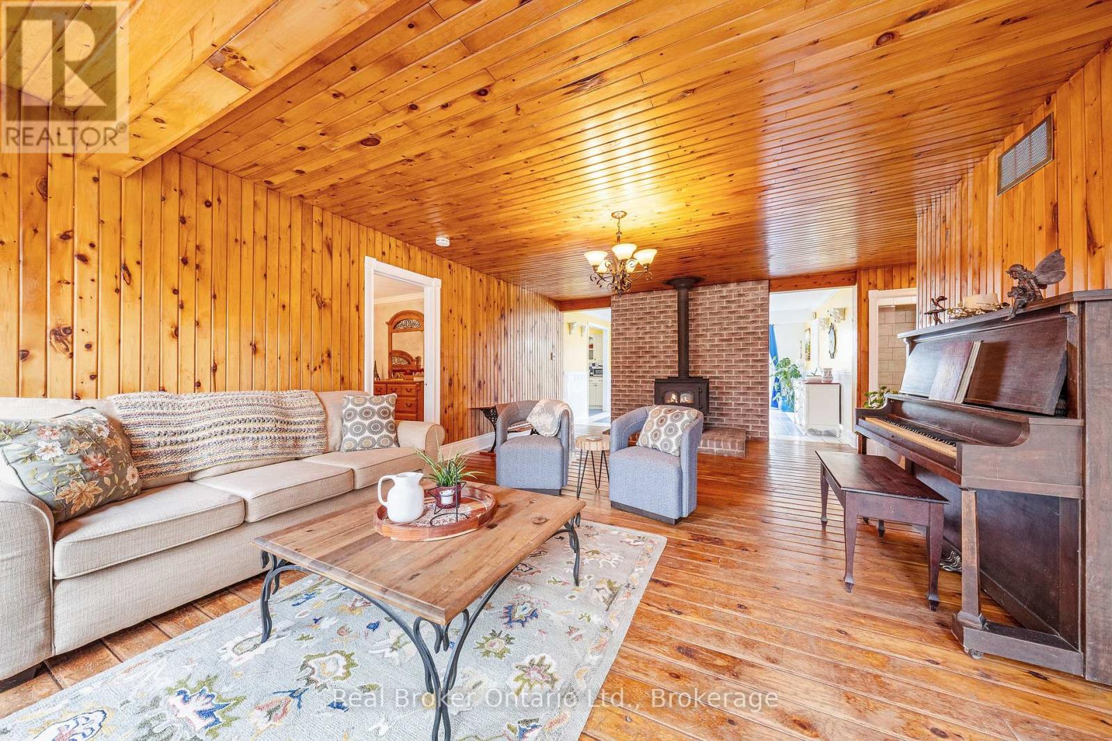 6024 Fourth Line, Erin, Ontario  L0N 1N0 - Photo 15 - X12258822