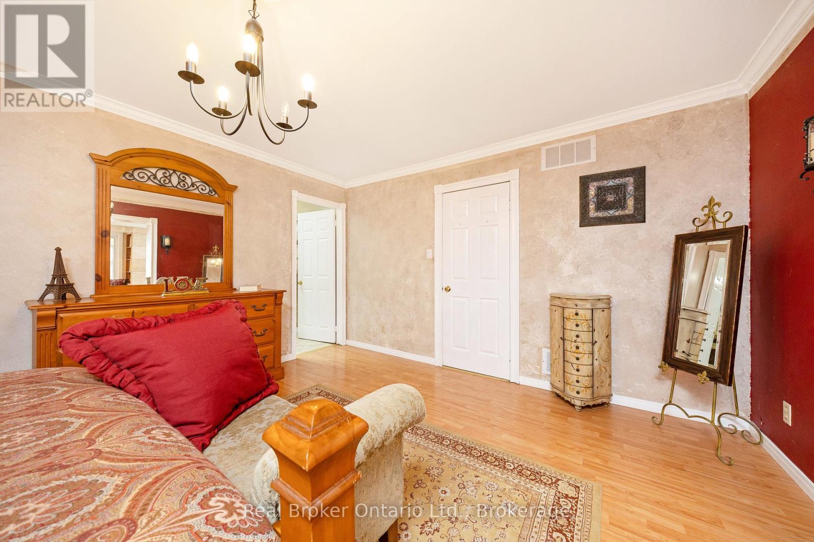6024 Fourth Line, Erin, Ontario  L0N 1N0 - Photo 20 - X12258822