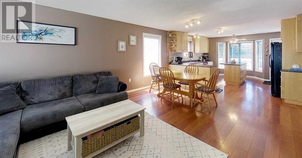 Property at 5032 12 Avenue image 2
