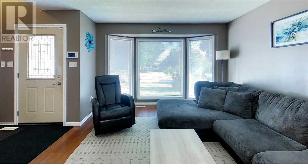 Property at 5032 12 Avenue image 4