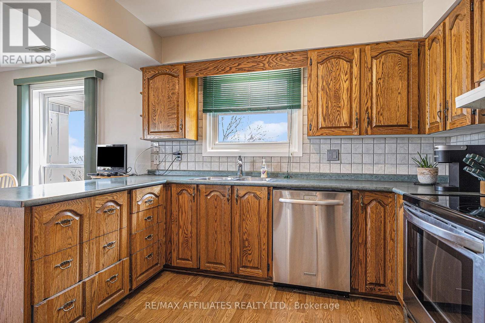 74 Colonel By Crescent, Smiths Falls, Ontario  K7A 5B6 - Photo 12 - X12258620