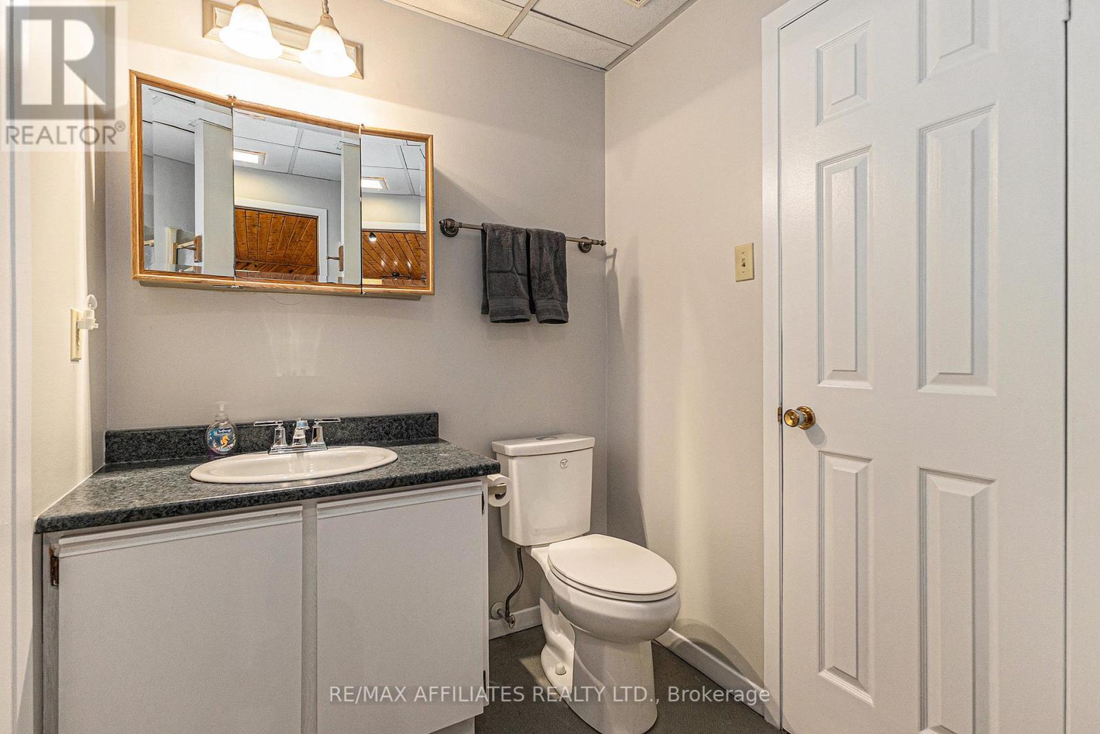 74 Colonel By Crescent, Smiths Falls, Ontario  K7A 5B6 - Photo 18 - X12258620