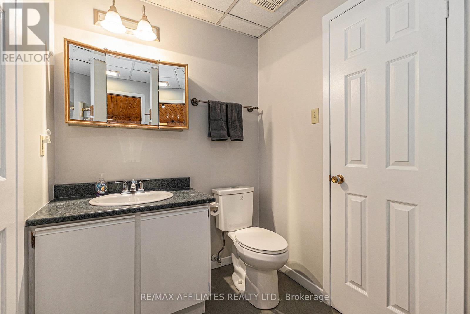 74 Colonel By Crescent, Smiths Falls, Ontario  K7A 5B6 - Photo 35 - X12258620