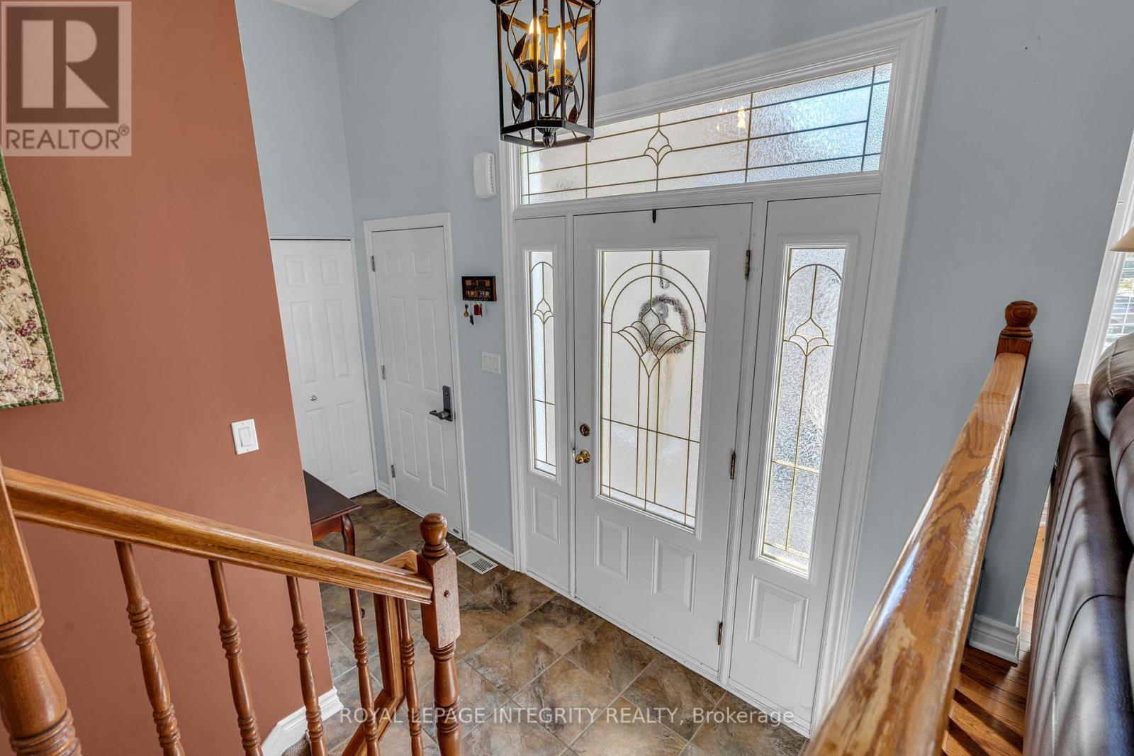 Property at 120 JASPER CRESCENT image 5