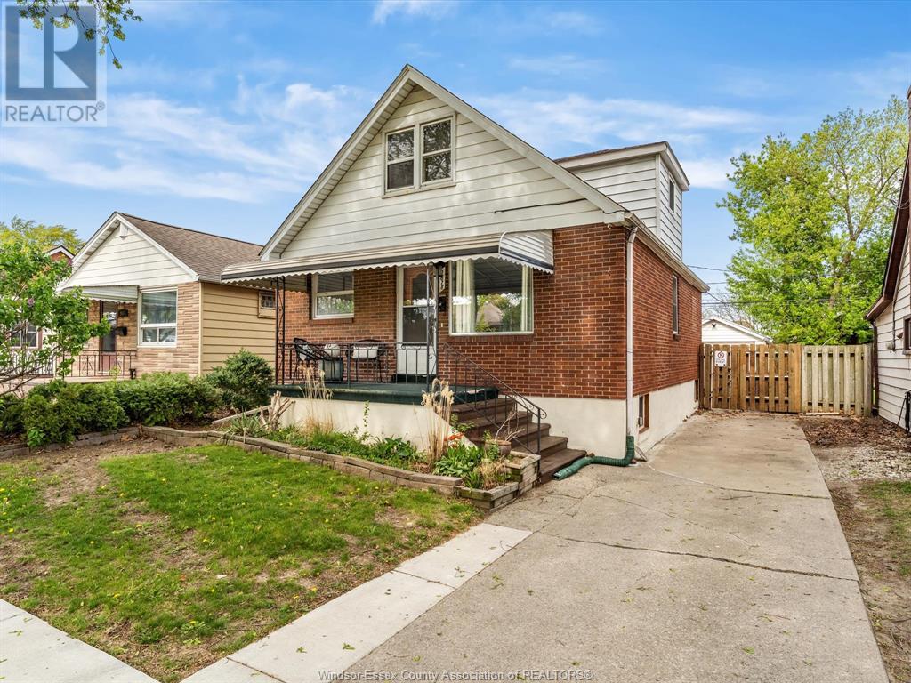 MLS# 25016749: 2618 ALEXIS, Windsor, Canada